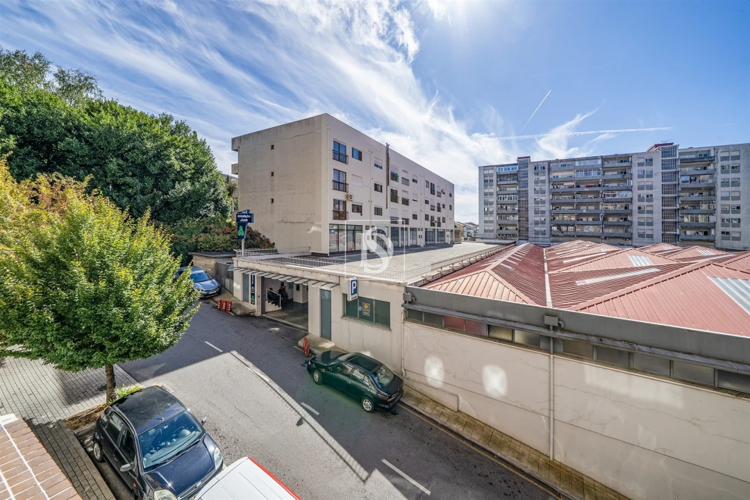 Apartamento T2 para Venda em Azurem Foto 16