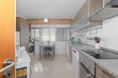 Apartamento T2 para Venda em Baixa da Banheira e Vale da Amoreira