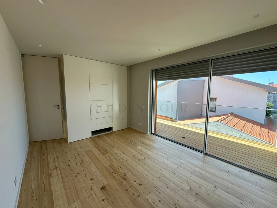 Moradia T4 para Venda em Canidelo Foto 12
