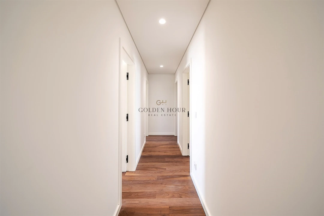 Apartamento T4 para Venda em Mafamude e Vilar do Paraíso Foto 39