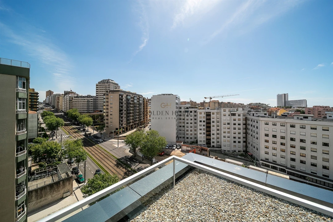 Apartamento T4 para Venda em Mafamude e Vilar do Paraíso Foto 11