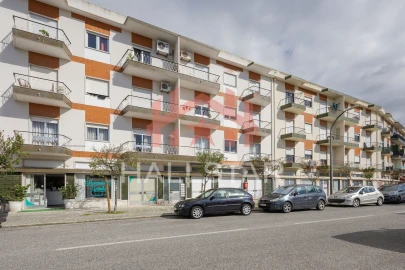 Loja para Arrendamento em Leiria, Pousos, Barreira e Cortes