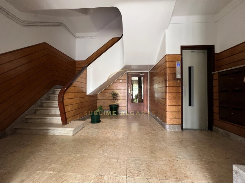Apartamento T4 para Venda em Arroios Foto 3