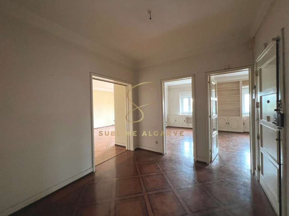 Apartamento T4 para Venda em Arroios Foto 5