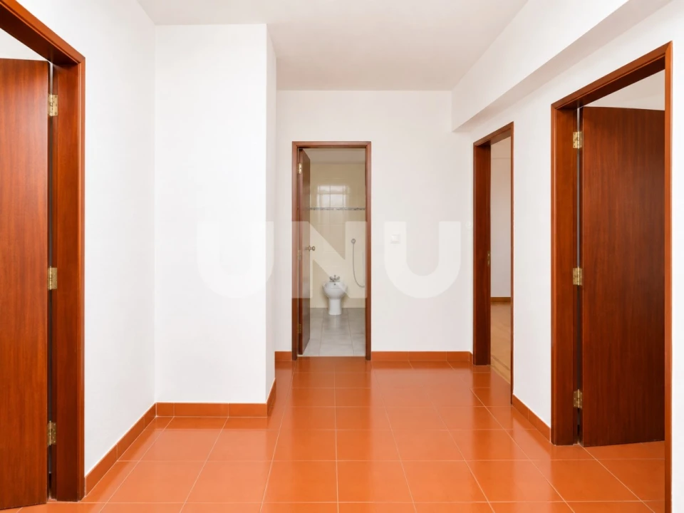 Apartamento T2 para Venda em Carregado e Cadafais Foto 2