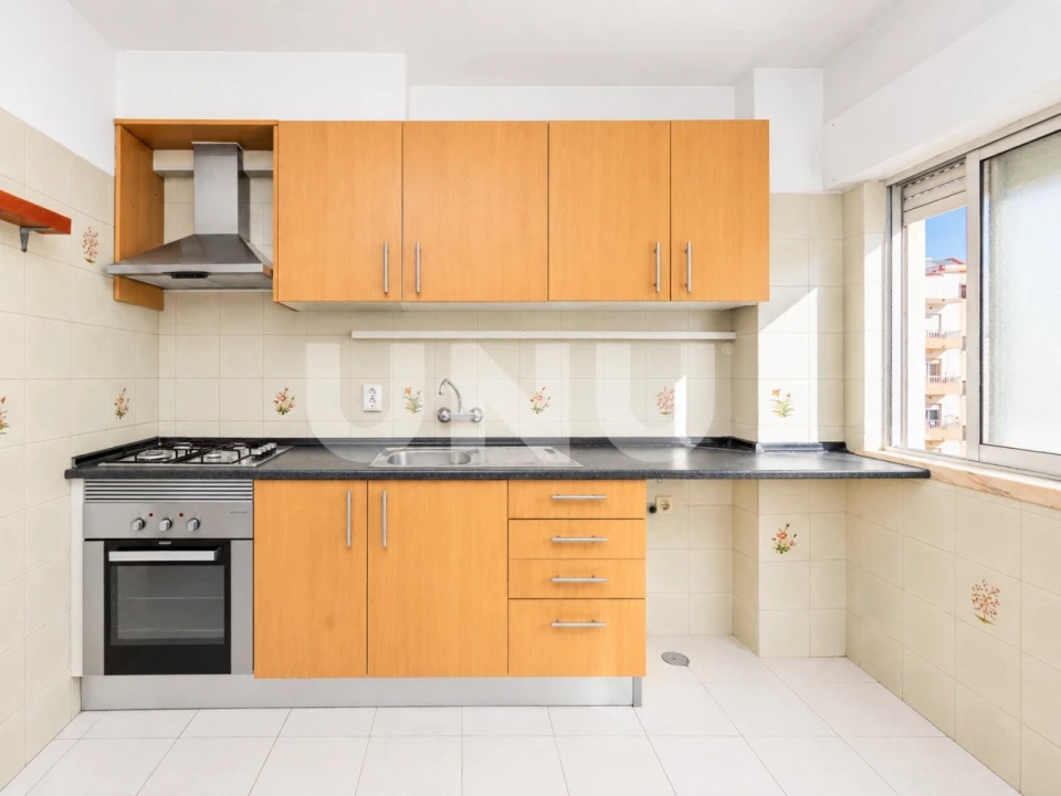 Apartamento T2 para Venda em Carregado e Cadafais Foto 5