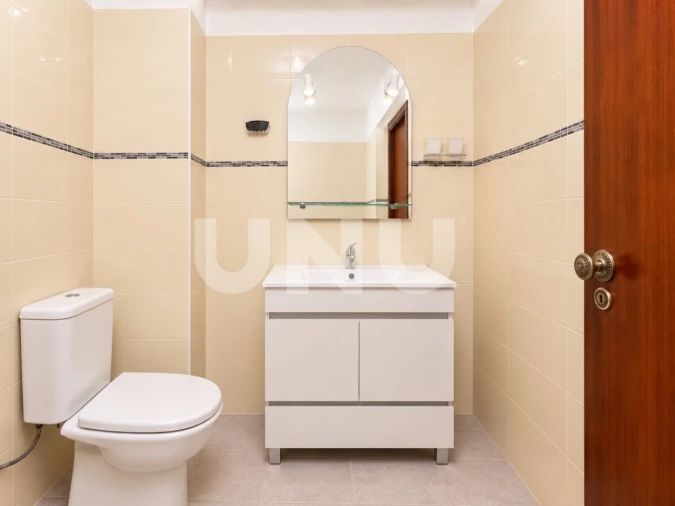Apartamento T2 para Venda em Carregado e Cadafais Foto 21