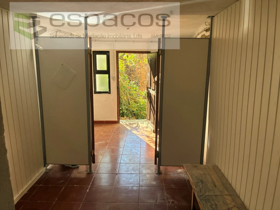 Moradia T2 para Venda em Lavacolhos Foto 33