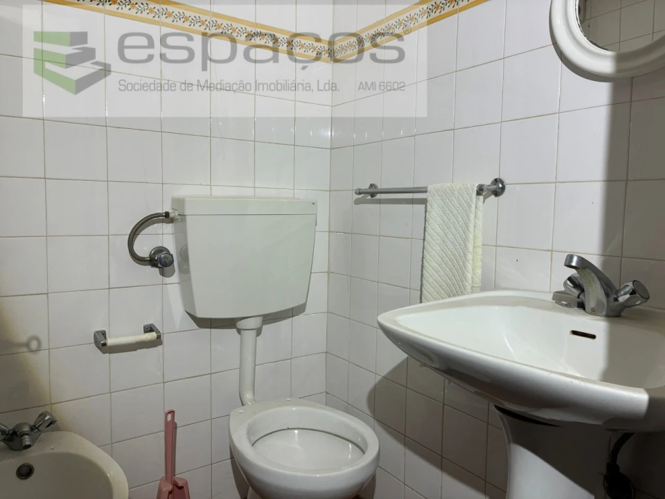 Moradia T2 para Venda em Lavacolhos Foto 41