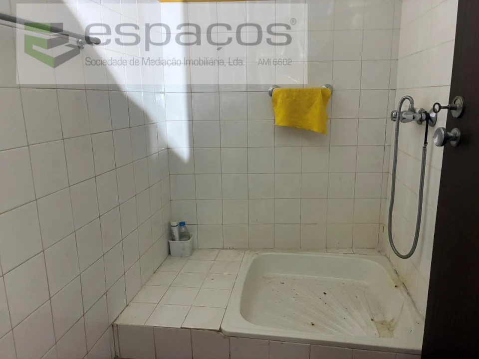 Moradia T2 para Venda em Lavacolhos Foto 42