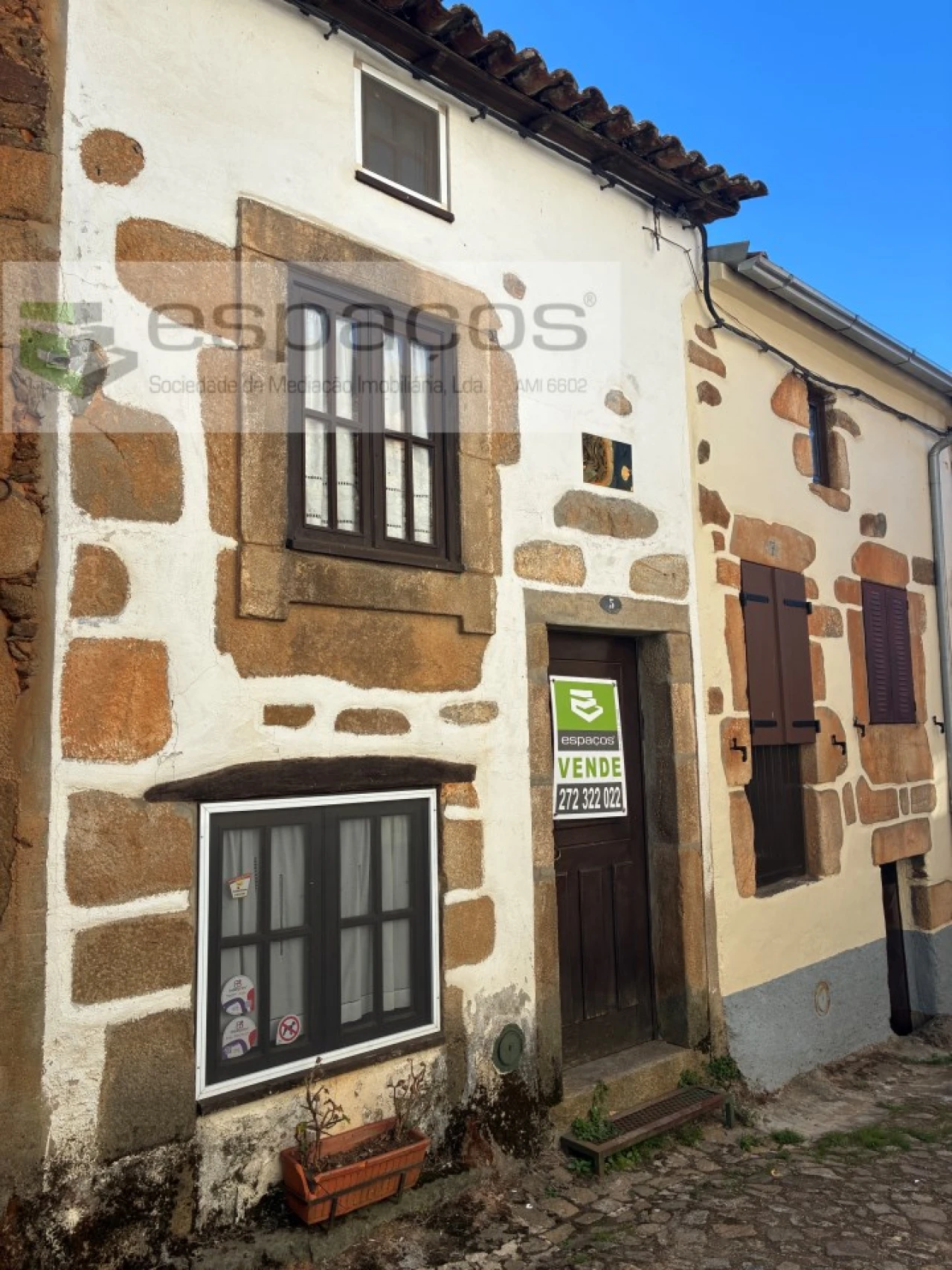 Moradia T2 para Venda em Lavacolhos Foto 1
