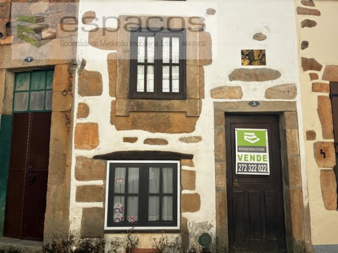 Moradia T2 para Venda em Lavacolhos Foto 2