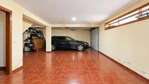 Moradia T4 para Venda em Arca e Ponte de Lima