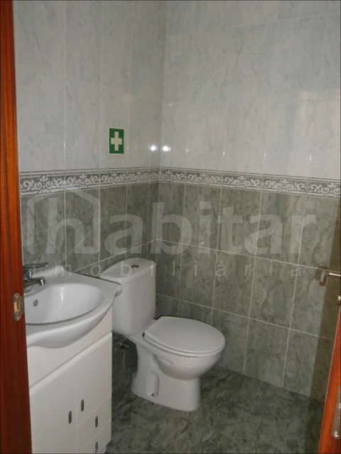 Loja para Arrendamento em Benavente