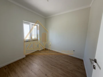 Moradia T4 para Venda em Reguengo Grande