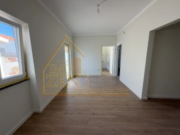 Moradia T4 para Venda em Reguengo Grande
