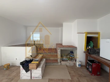 Moradia T4 para Venda em Reguengo Grande