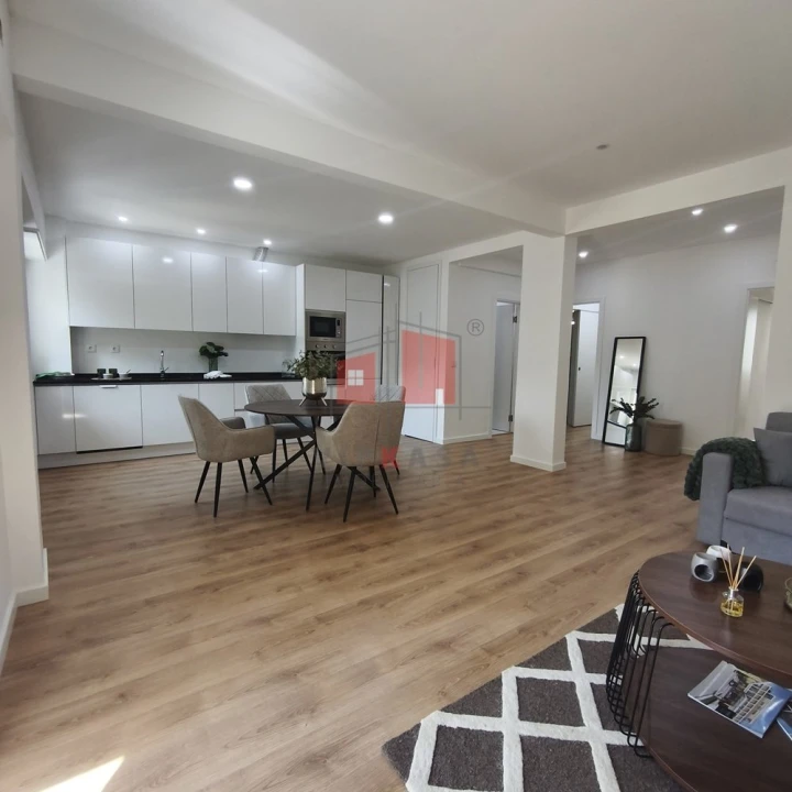 Apartamento T3 para Venda em Benfica Foto 10