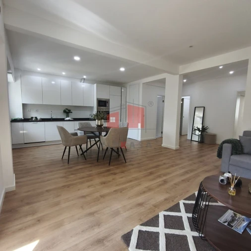 Apartamento T3 para Venda em Benfica Foto 10