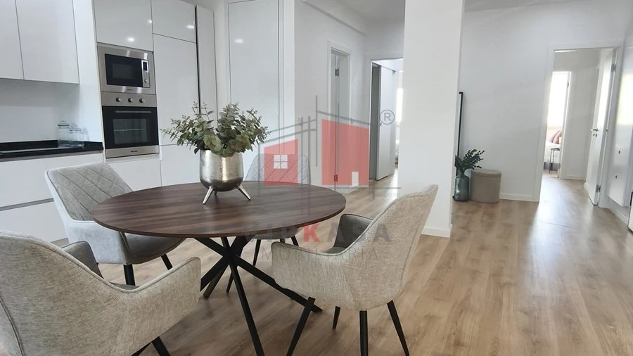 Apartamento T3 para Venda em Benfica