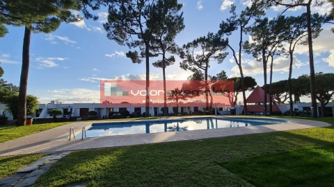 Moradia T2 para Venda em Quarteira