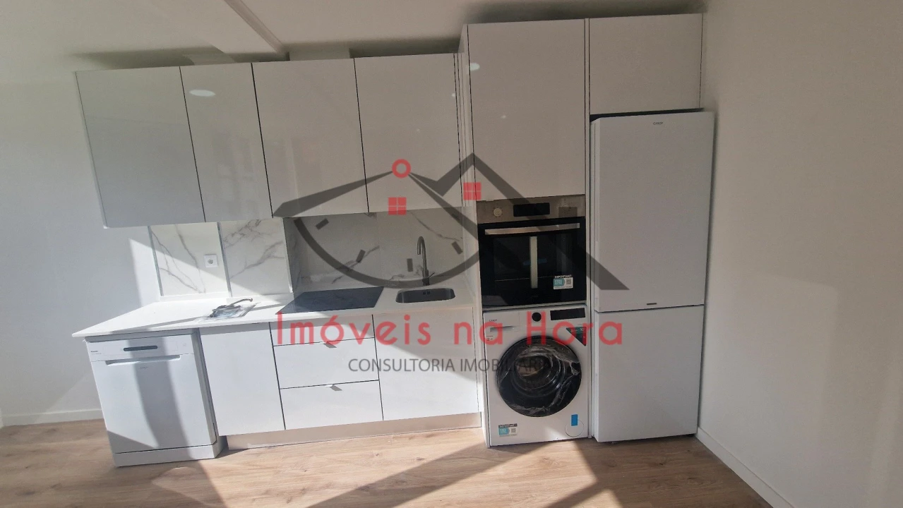 Apartamento T1 para Venda em Venteira Foto 5