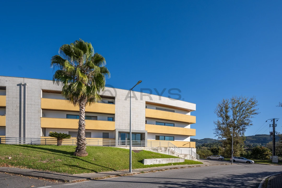 Apartamento T3 para Venda em Pico de Regalados, Gondiães e Mós Foto 1