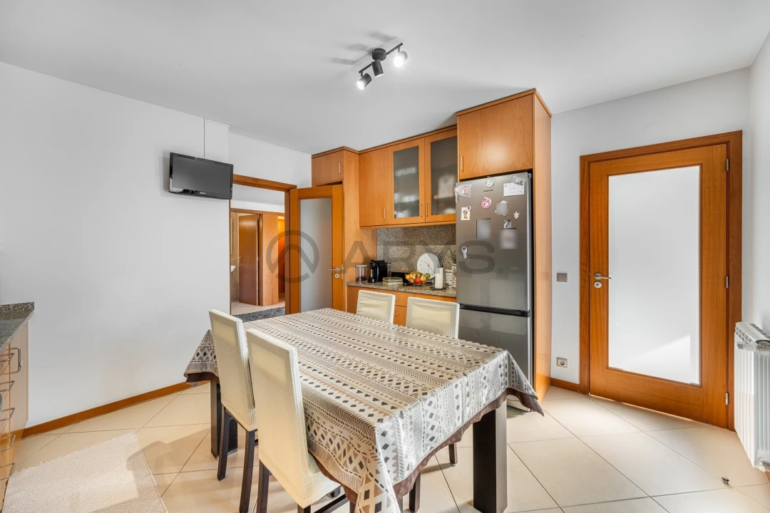 Apartamento T3 para Venda em Pico de Regalados, Gondiães e Mós Foto 5