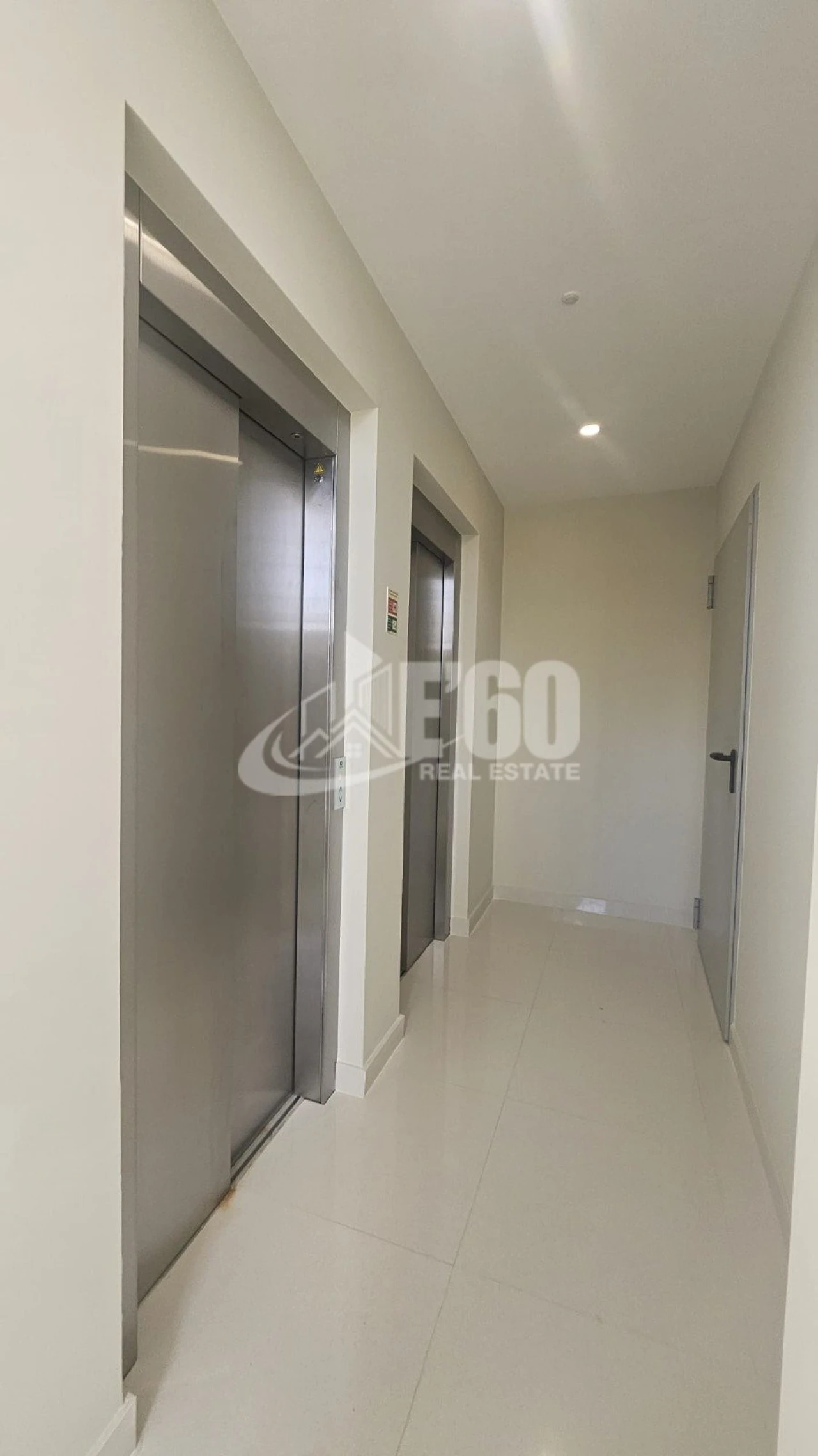 Apartamento T1 para Venda em Espinho Foto 8