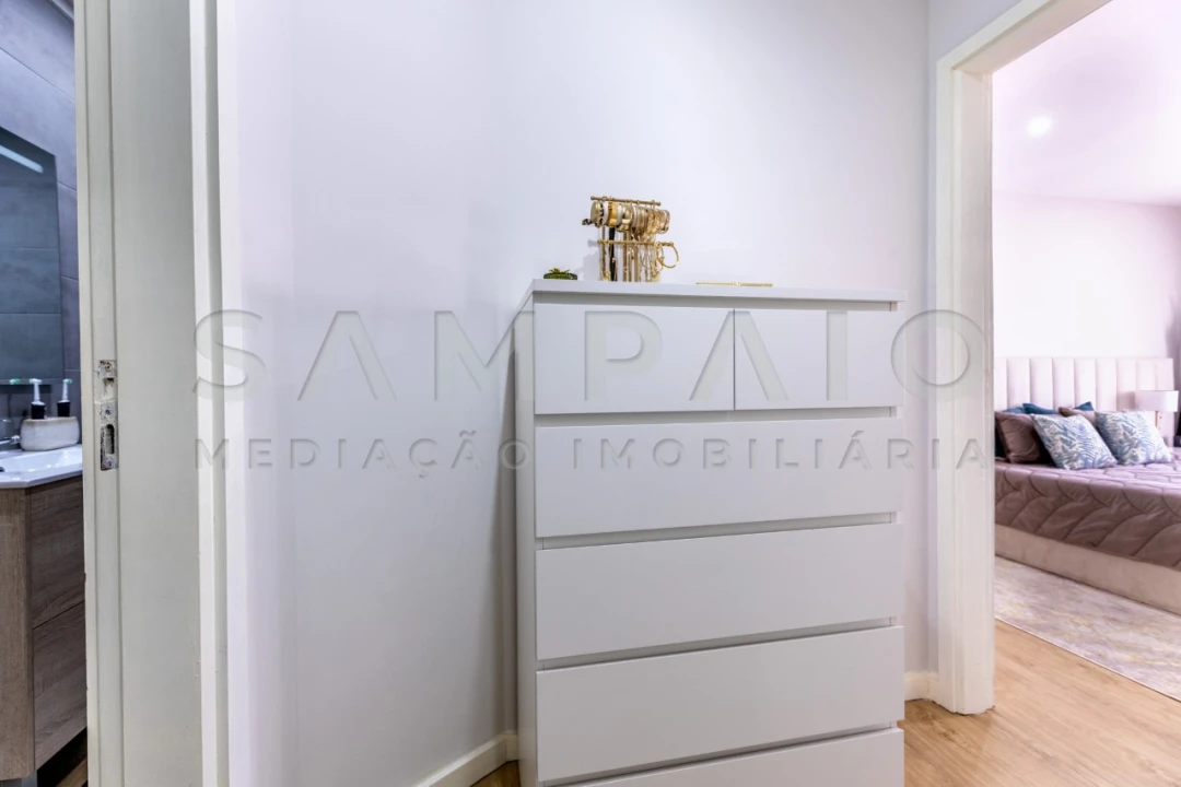 Apartamento T2 para Venda em Valongo Foto 10