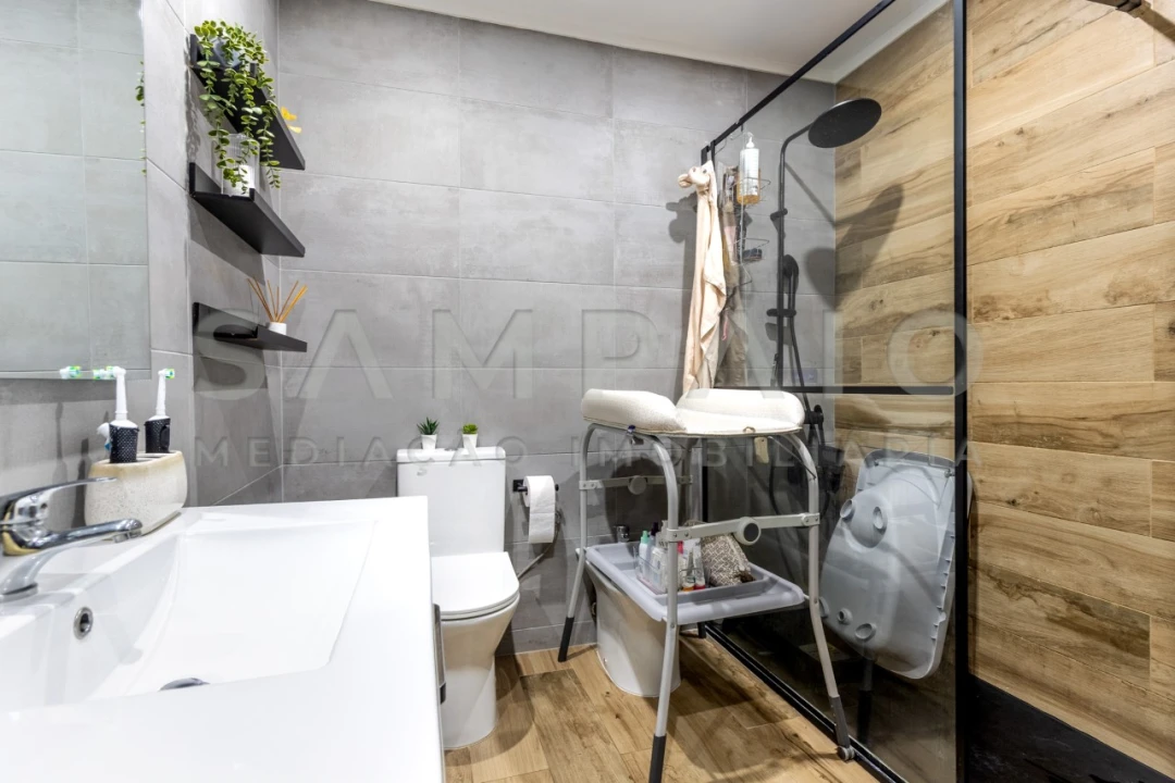 Apartamento T2 para Venda em Valongo Foto 17