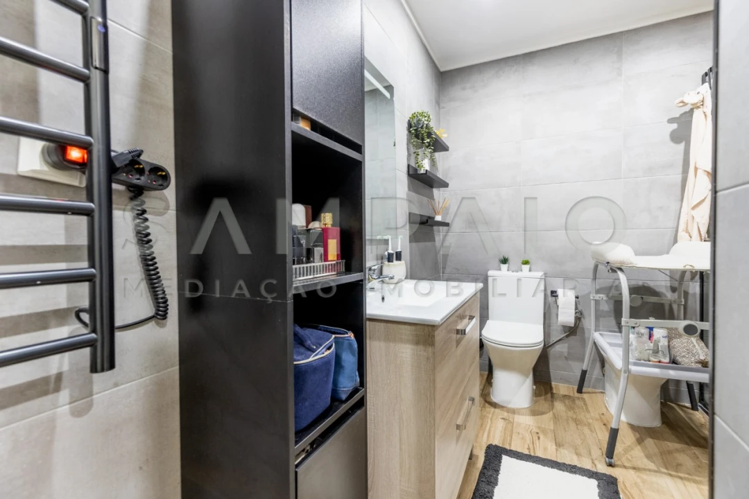 Apartamento T2 para Venda em Valongo Foto 19