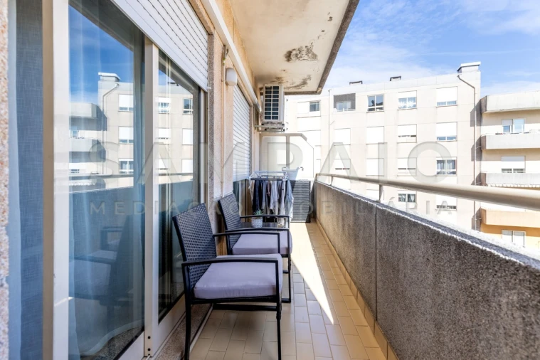 Apartamento T2 para Venda em Valongo Foto 31