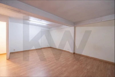 Apartamento T3 para Venda em Poiares (Santo Andre)