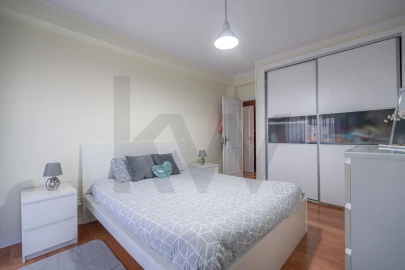 Apartamento T3 para Venda em Poiares (Santo Andre)