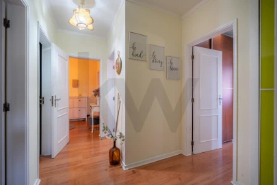 Apartamento T3 para Venda em Poiares (Santo Andre)