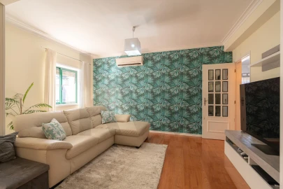 Apartamento T3 para Venda em Poiares (Santo Andre)