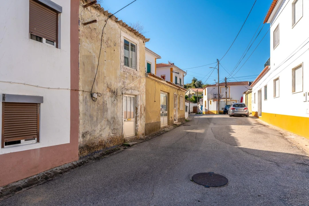 Moradia T3 para Venda em Azueira e Sobral da Abelheira Foto 2