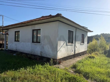Moradia T2 para Venda em Arrifana