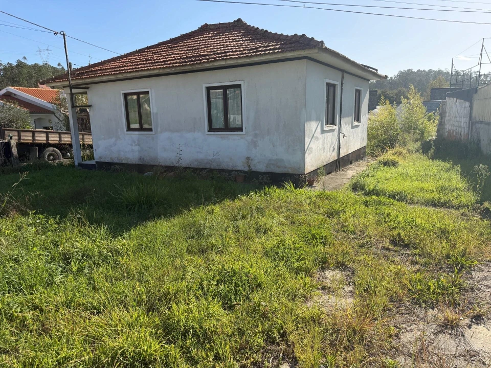 Moradia T2 para Venda em Arrifana Foto 12