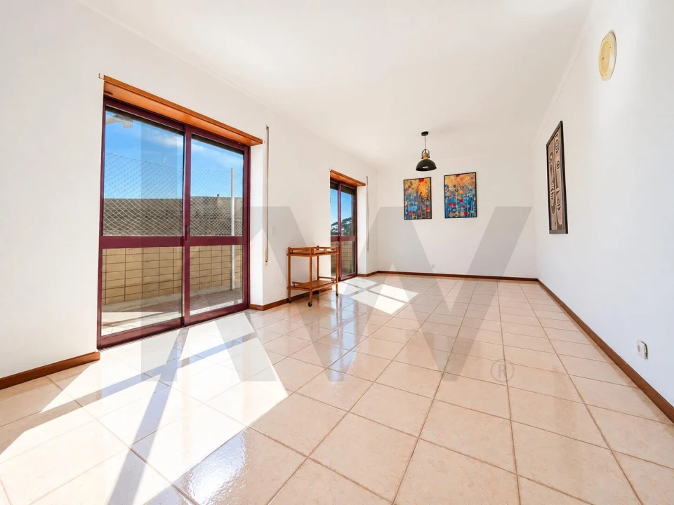 Apartamento T2 para Venda em Tavarede Foto 9