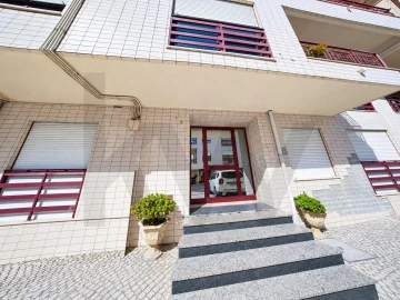 Apartamento T2 para Venda em Tavarede