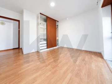 Apartamento T2 para Venda em Tavarede