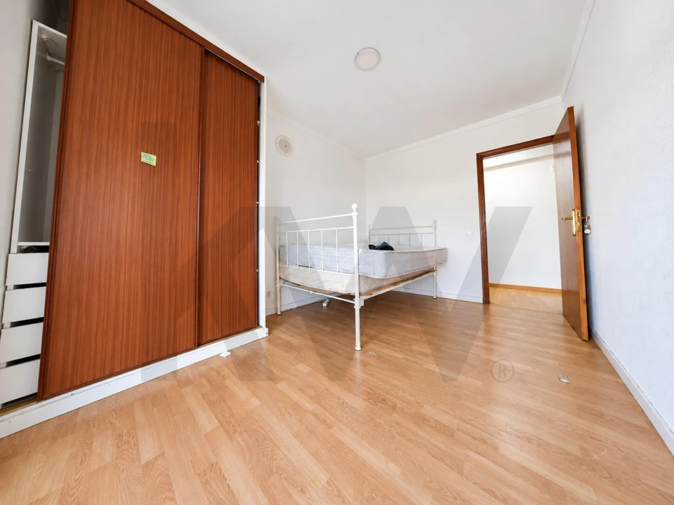 Apartamento T2 para Venda em Tavarede Foto 23