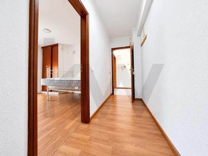Apartamento T2 para Venda em Tavarede Foto 8