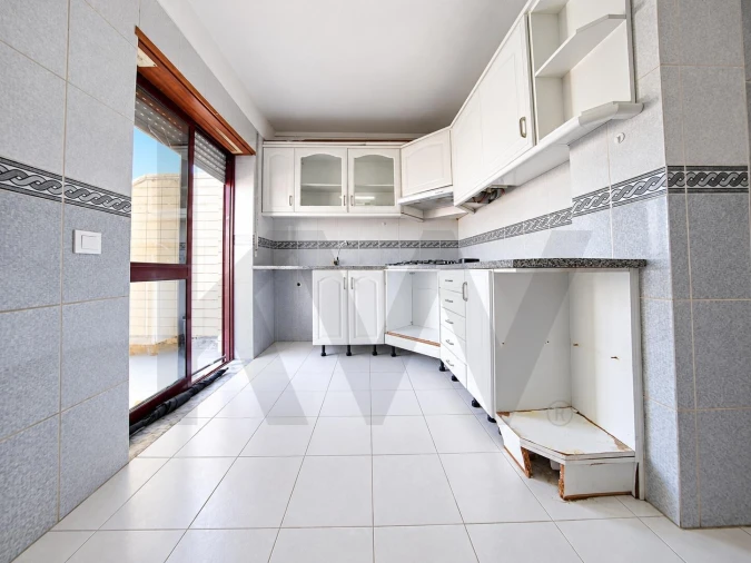 Apartamento T2 para Venda em Tavarede Foto 15