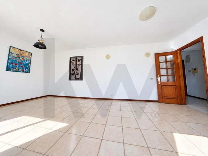 Apartamento T2 para Venda em Tavarede Foto 13
