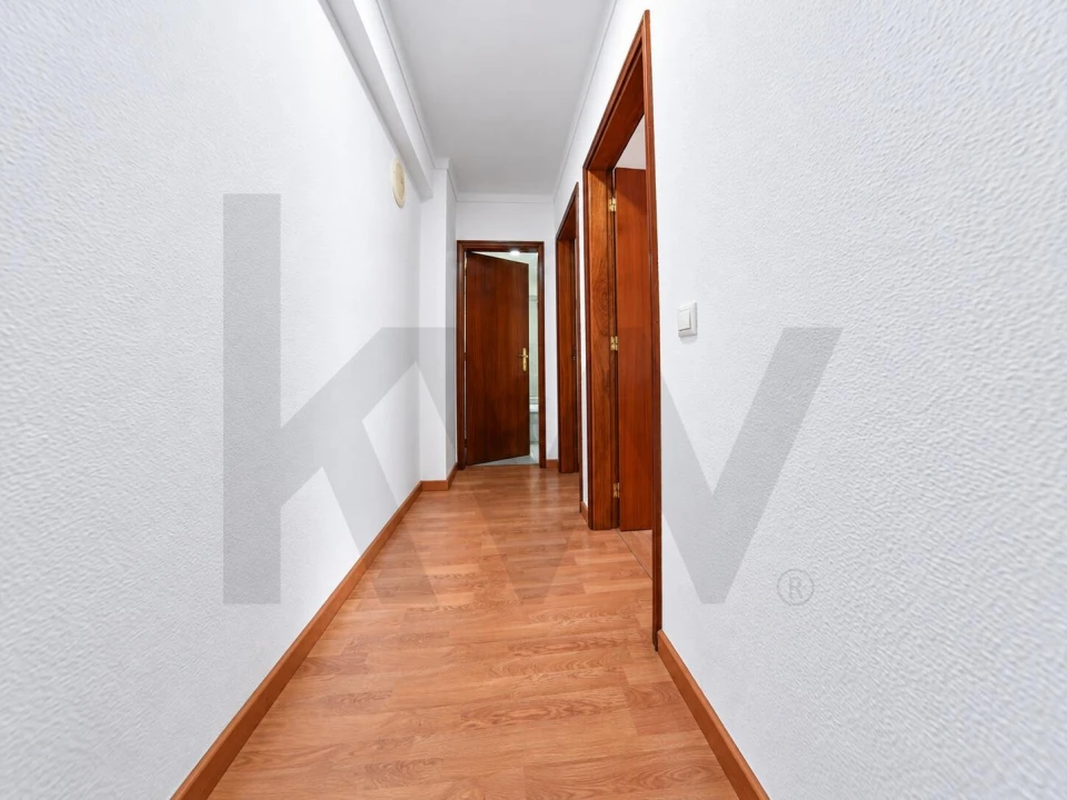 Apartamento T2 para Venda em Tavarede Foto 16