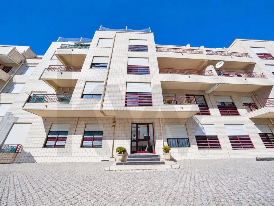 Apartamento T2 para Venda em Tavarede Foto 31