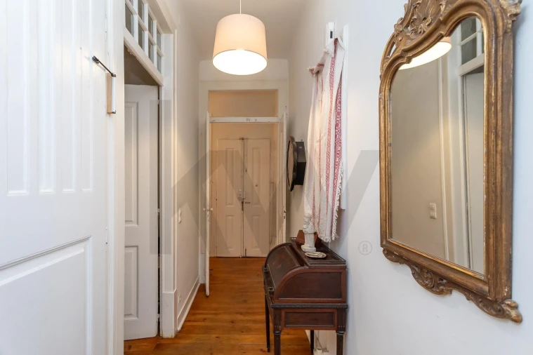 Apartamento T5 para Venda em Alcantara Foto 5